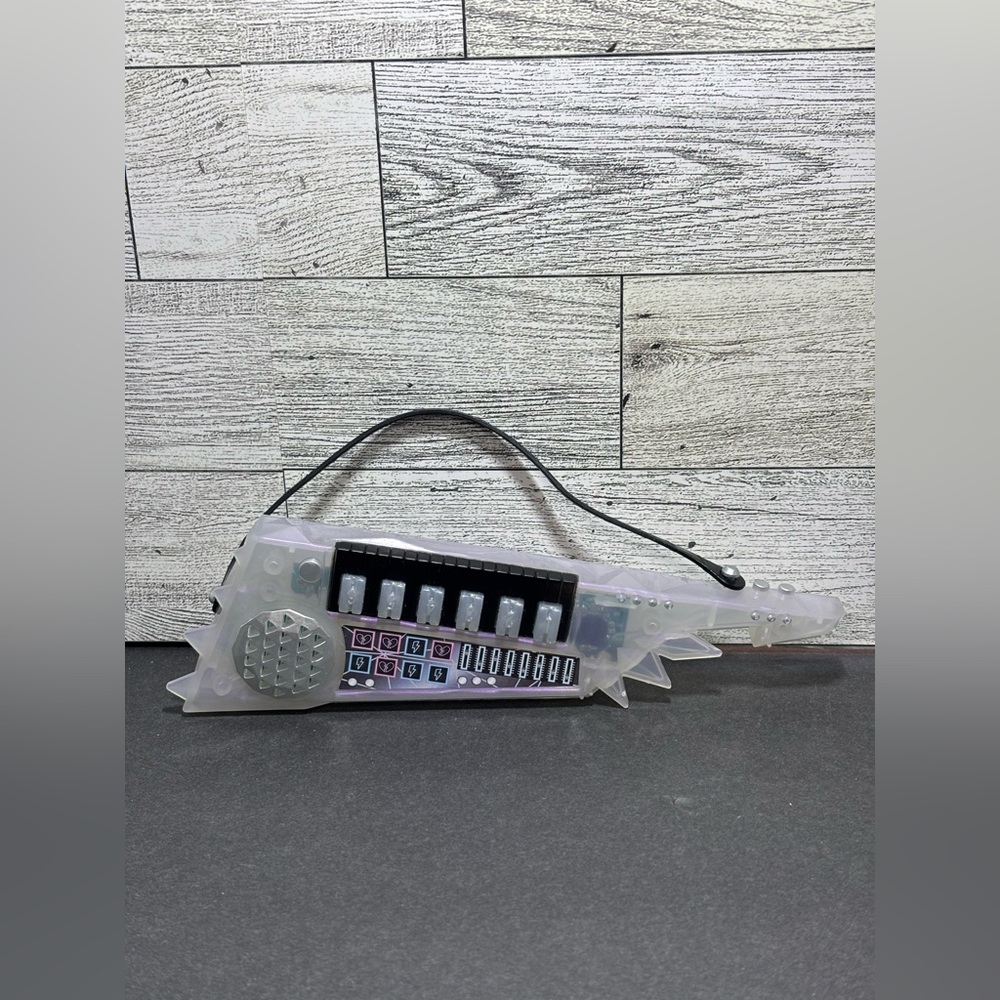LOL Surprise OMG DOLL Fame Queen Musical Instrument Keystar Keyboard Guitar